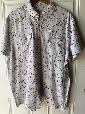 Men's Short-Sleeve Button-Down Shirt - White with Navy & Orange fish Print